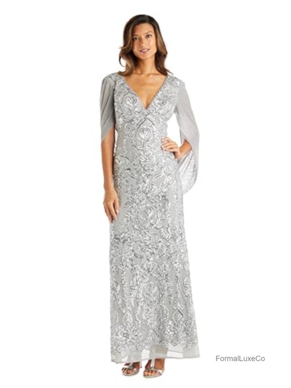 Elegant Velvet Gown with Side-Ruche & Brooch, Floor-Length Formal Dress